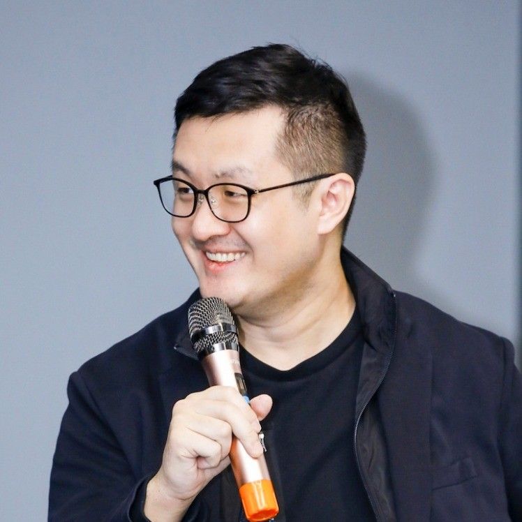 Richard Bian (Si-Kang Bian)